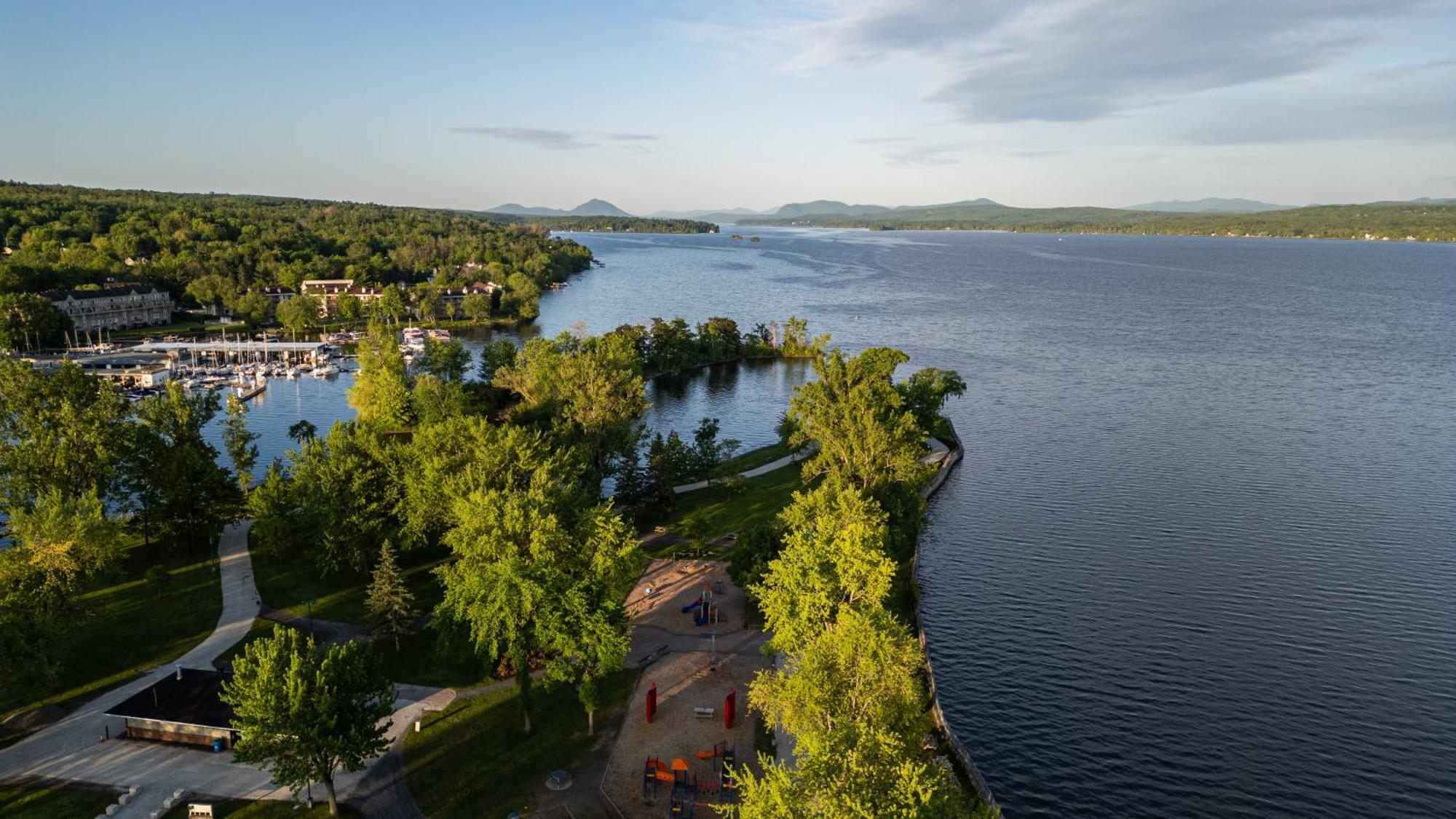 Hotel - Experience - Quartier Des Marinas Magog Екстериор снимка